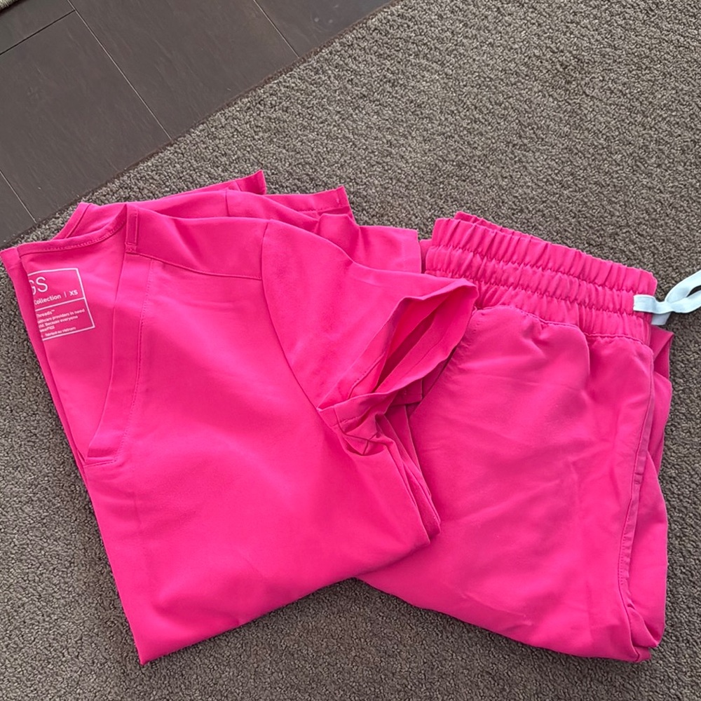 Women's Pink Scrub Set